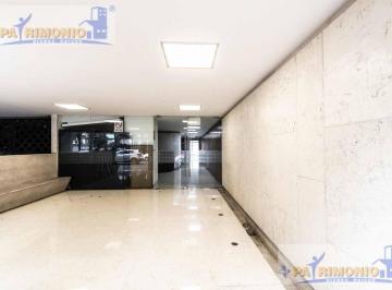 Edificio · 12329m² · 100 Estacionamientos · Edificio Comercial - Transito