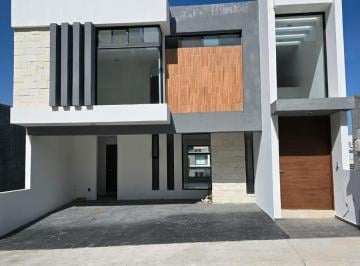 Casa · 310m² · 3 Recámaras · 2 Estacionamientos · Preventa Casa con Sala de Juegos