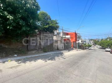 Casa · 316m² · 3 Recámaras · 1 Estacionamiento · Inmueble en Venta en Manzanillo, Colima