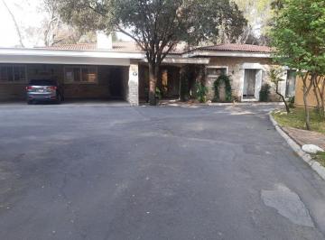 Terreno / Lote · 2308m² · 12 Estacionamientos · Casa con Uso de Suelo Comercial en Venta en Santa Engracia