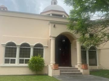 Casa de 4 habitaciones, Santiago · Quinta en Venta en Santiago