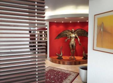 Departamento · 305m² · 2 Recámaras · 4 Estacionamientos · Venta de Departamento en Lomas Country Club
