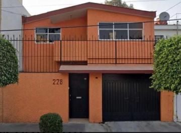Casa de 4 habitaciones, Azcapotzalco · Estupenda Casa Vid en La Nueva Santa María!
