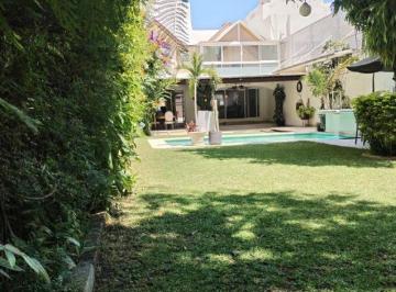 Casa · 400m² · 6 Recámaras · 3 Estacionamientos · Casa Sola en Lomas del Mirador Cuernavaca - Maz - 1808 - Cs