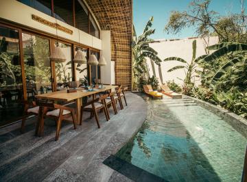 Casa de 5 habitaciones, Tulum · Casa en Venta en Tulum con Cenote