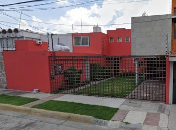 Casa de 4 habitaciones, Naucalpan de Juárez · "Casa Exclusiva en Hacienda de Echegaray, Naucalpan. Elegancia en cada rincón"
