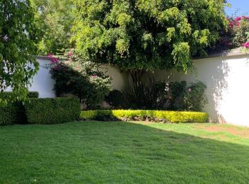 Casa · 655m² · 4 Recámaras · 6 Estacionamientos · Casa en Venta en Lomas de Tecamachalco, Ciudad de México