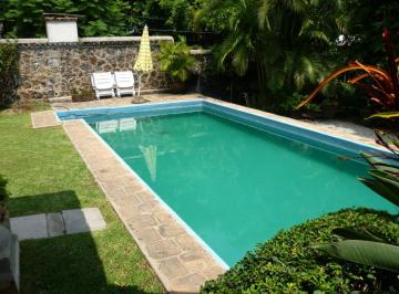 Casa de 4 habitaciones, Cuernavaca · Venta Casa Antigua Univel C/vigila Extrema, P/remodelar, Vista Hermosa, Z Dorada