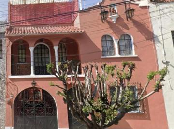 Casa de 4 habitaciones, Benito Juárez · Incomparable Casa en Heriberto Frías!