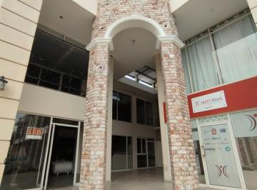 Local comercial · 170m² · Local en Col. Petrolera