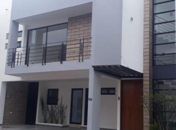 Casa de 3 habitaciones, San Andrés Cholula · Parque Hidalgo, Lomas de Angelópolis Cluster con Alberca.