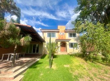 Casa de 3 habitaciones, Zapopan · Casa en Venta en La Venta del Astillero