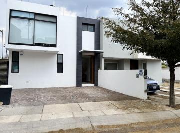 Casa · 150m² · 3 Recámaras · Renta de Casa en El Mayorazgo, León, Guanajuato, Zona Sur