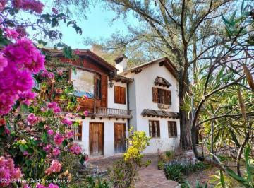 Casa de 4 habitaciones, Guanajuato · Exhacienda Durán Casa de Tres Niveles y 265 m² en Venta Rah2724