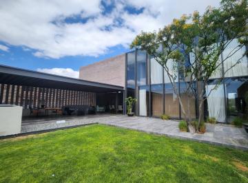 Casa de 5 habitaciones, Querétaro · Casa en Venta en El Campanario, Qro