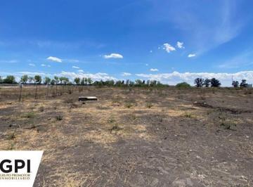 Terreno / Lote · 2500m² · Terreno Campestre en Venta Cerca de La Unam El Saucillo Leon Gto.