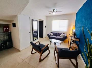 Casa · 116m² · 3 Recámaras · 2 Estacionamientos · Casa en Renta, 3 Recámaras, 3 Niveles, Jardines Sur 5, Polígono Sur, Cancún.