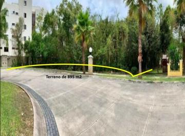 Terreno / Lote · 1m² · 2 Estacionamientos · Terreno en Venta de 895 m² en Glorieta en Residencial Villa Magna, Cancún