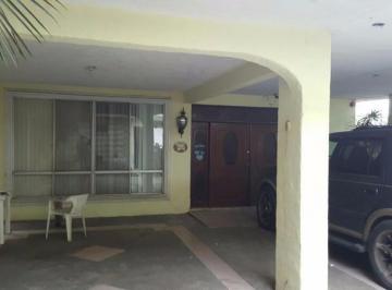 Edificio · 400m² · 9 Recámaras · Hotel en Venta en La Unidad Nacional