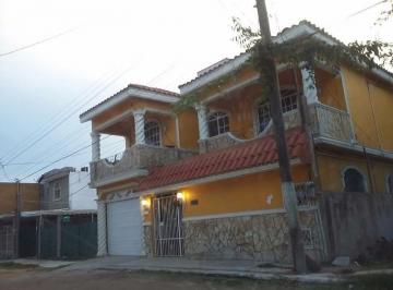Casa · 335m² · 3 Recámaras · Sector Francisco Villa