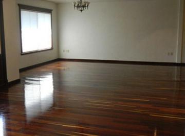 Casa · 690m² · 4 Recámaras · Loma de La Aurora