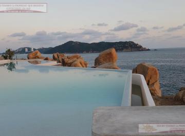 Departamento · 270m² · 3 Recámaras · 2 Estacionamientos · PH Punta Bruja. Ibizza, Acapulco