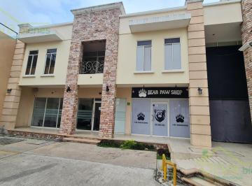 Local comercial · 150m² · Local - Fraccionamiento Vista Hermosa