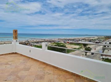 Departamento · 240m² · 3 Recámaras · 2 Estacionamientos · Departamento - Miramar