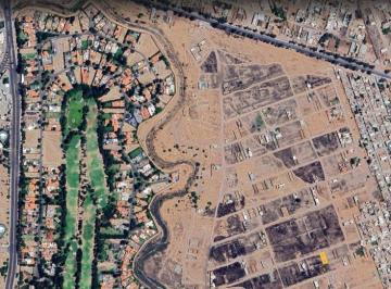 Terreno / Lote · 301m² · Terreno en Venta Villa Universitaria Frente Área Verde - (4)