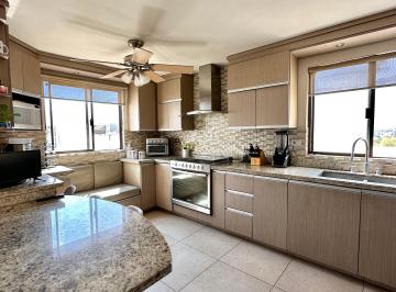 Casa de 3 habitaciones, Monterrey · Casa en Venta en Pedregal La Silla, Monterrey, N. L.