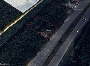 Terreno / Lote · 1823m² · Terreno Comercial 1,824 m² Playa del Carmen, Sobre La Carretera Cancún - Playa del Carmen
