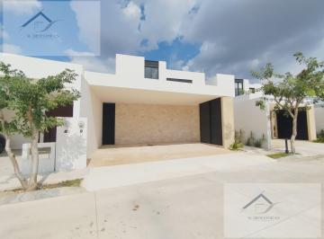 Casa · 287m² · 3 Recámaras · 2 Estacionamientos · Casa en Temozón Norte
