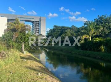 Terreno / Lote · 525m² · Venta de Terreno en Residencial Punta Lago, Cabo Norte, Mérida. - (4)