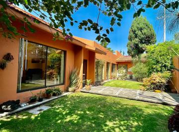 JARDIN AL FRENTE · Casa en Venta Lomas Chapultepec