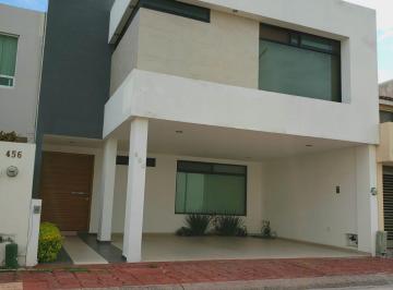 Casa de 3 habitaciones, León · Casa en Venta en Residencial Santa Fe