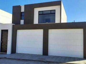 Casa de 3 habitaciones, Tijuana · Hermosa Casa en La Gloria! Privada San Marcos