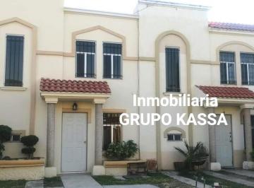 Casa de 3 habitaciones, Irapuato · Casa en Venta Rincon de Los Arcos
