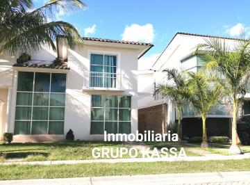 Casa de 3 habitaciones, Irapuato · Casa en Renta San Antonio de Ayala