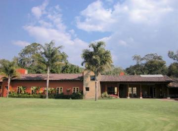 Casa · 600m² · 5 Recámaras · 10 Estacionamientos · Casa de Campo en La Mejor Zona de Ranchos en Valle de Bravo