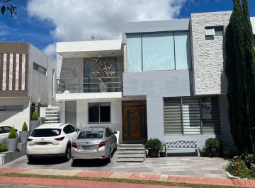 Casa de 4 habitaciones, Tlajomulco de Zúñiga · Casa en Venta La Rioja, Plaza Punto Sur, Zona Sur, Tlajomulco, Jalisco.
