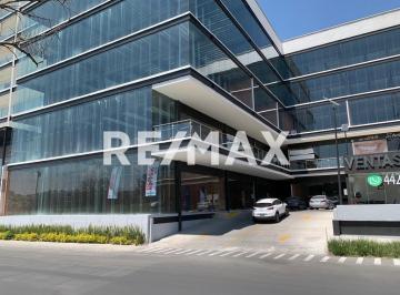 Local comercial · 130m² · 2 Estacionamientos · Local en Venta Planta Baja La Reserva El Campanario Queretaro