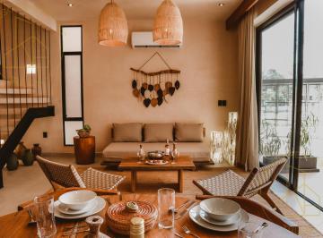 Casa · 200m² · 3 Recámaras · Casa de 3 Niveles en La 5ta Av Tulum Zona Holistika, con Financiamiento Interno