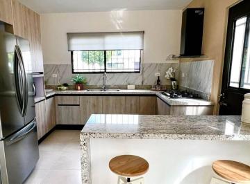 Casa de 3 habitaciones, Mérida · Casa Nueva Al Norte de Mérida, Cerca de La Playa