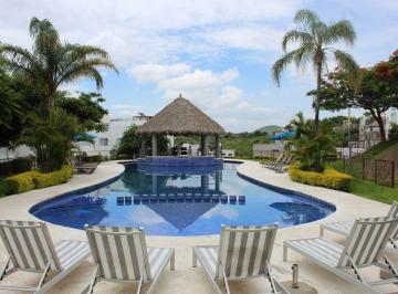 Casa · 123m² · 3 Recámaras · 1 Estacionamiento · Casa con Vista Al Lago de Tequesquitengo