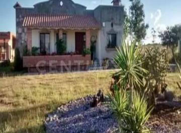 Rancho · 400m² · 4 Recámaras · 8 Estacionamientos · Rancho en Venta en El Llano, Aguascalientes