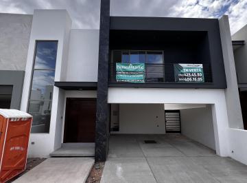 Casa de 3 habitaciones, Chihuahua · Casa en Venta en Bosques del Valle IV, Chihuahua
