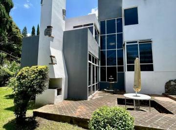 Casa · 290m² · 3 Recámaras · 5 Estacionamientos · Casa en Venta en Colonia Humboldt (Xonaca)