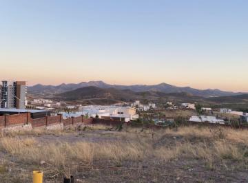 Terreno / Lote · 478m² · Terreno en Venta en Altozano