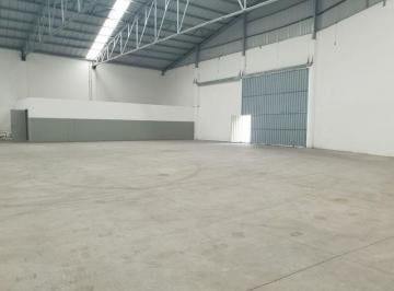 Bodega comercial · 1385m² · 15 Estacionamientos · Excelente Bodega en Renta Zona Colonia Aquiles Serdán