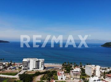 Casa · 350m² · 5 Recámaras · 8 Estacionamientos · Venta Casa Villa de Cantera con Alberca Cerca Al Mar Playa Ocean Beach Rincon de Guayabitos Bahia D